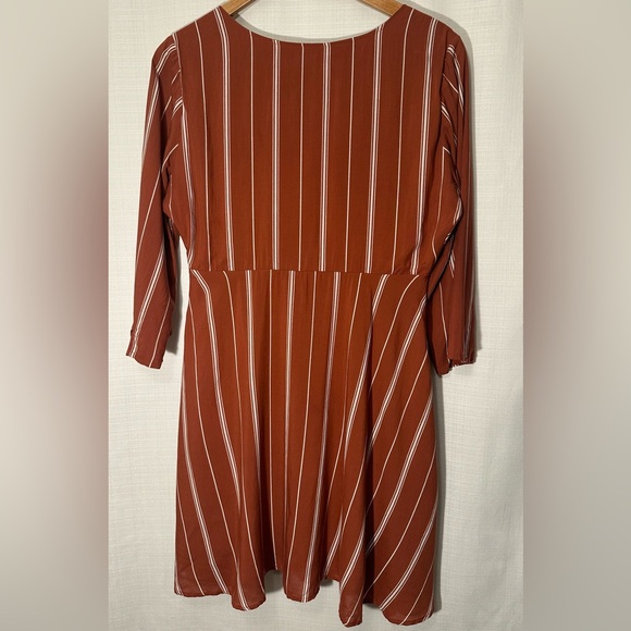 Amuse Society Let's Knot Rust Red Striped Dress Size Large - Picture 6 of 14